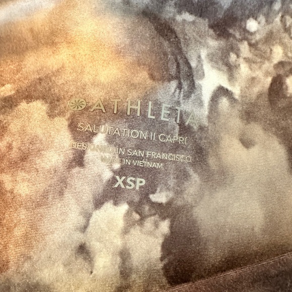 Athleta Cropper Leggings Marbled Charcoal Gray Tie Dye Size XSP - Picture 2 of 8